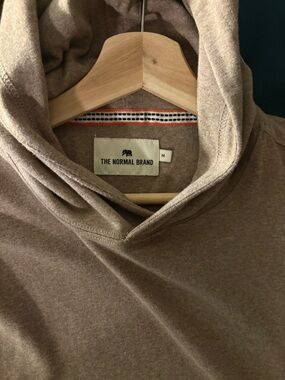 The Normal Brand Puremeso Hoodie in Taupe Men’s Size M EUC